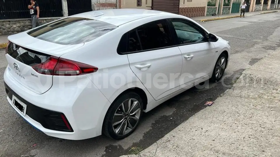 Foto 6 de Hyundai Ioniq Hybrid