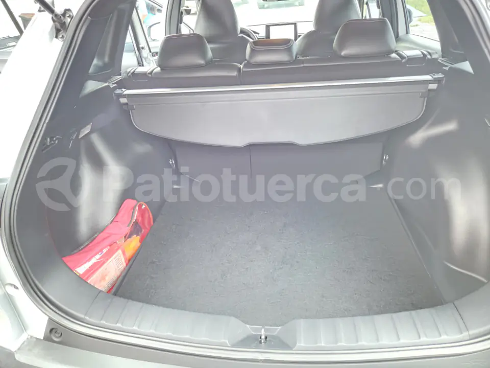Foto 8 de Toyota Corolla Cross Mid