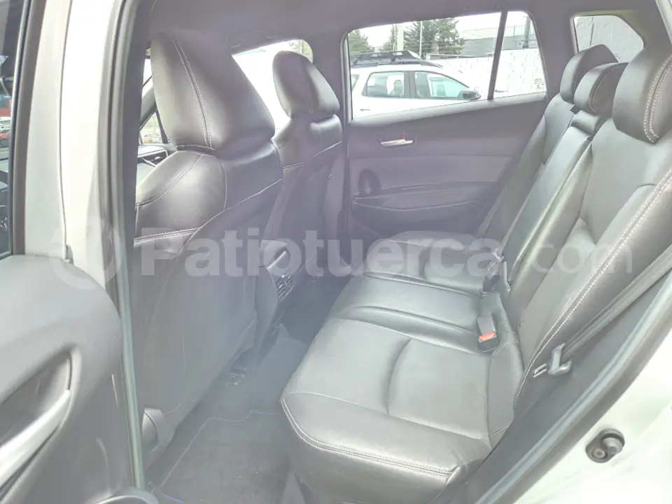Foto 9 de Toyota Corolla Cross Mid