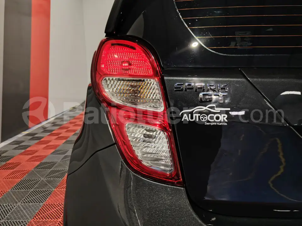 Foto 10 de Chevrolet Spark GT
