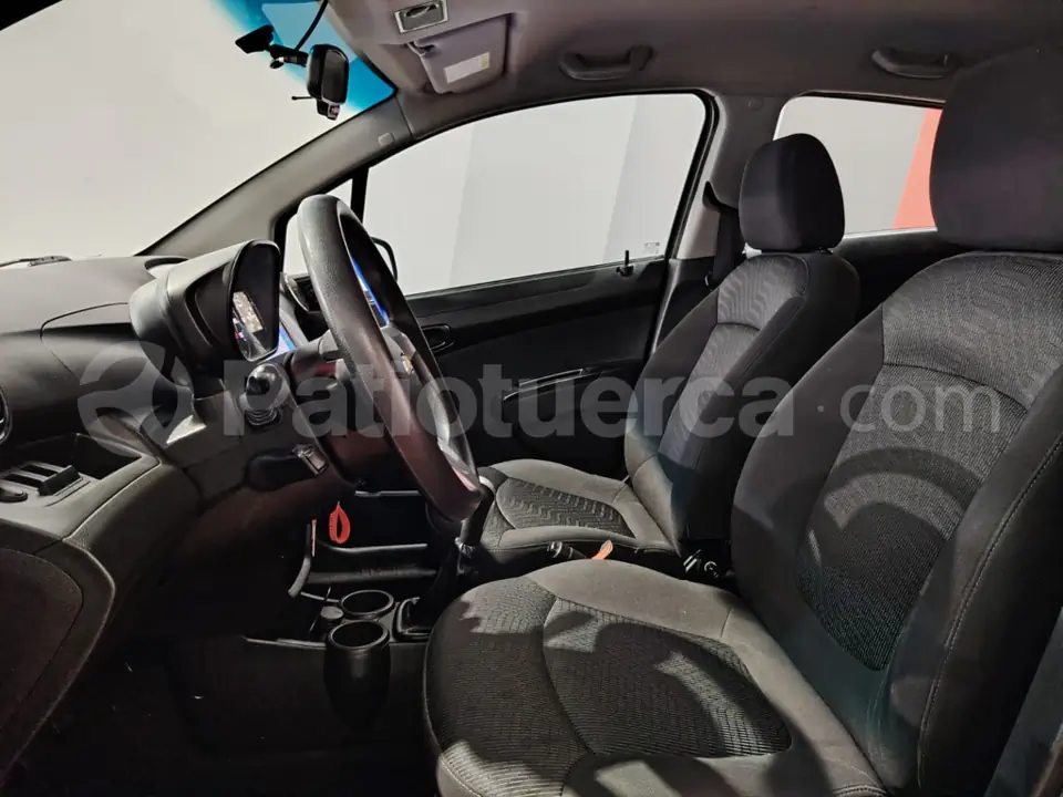 Foto 14 de Chevrolet Spark