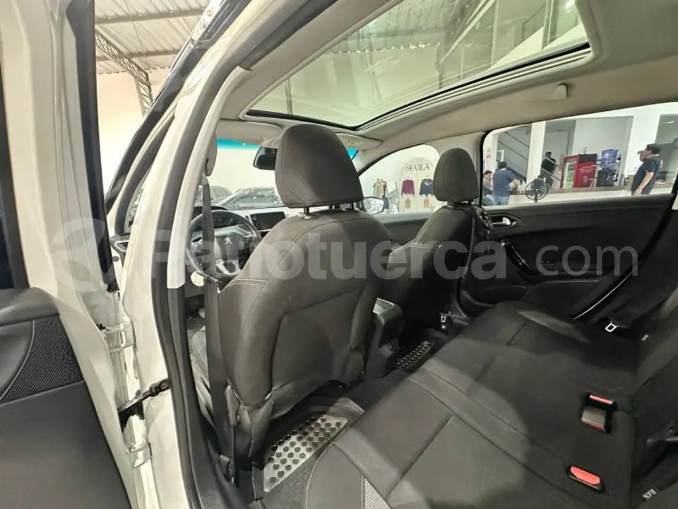 Foto 8 de Peugeot 2008