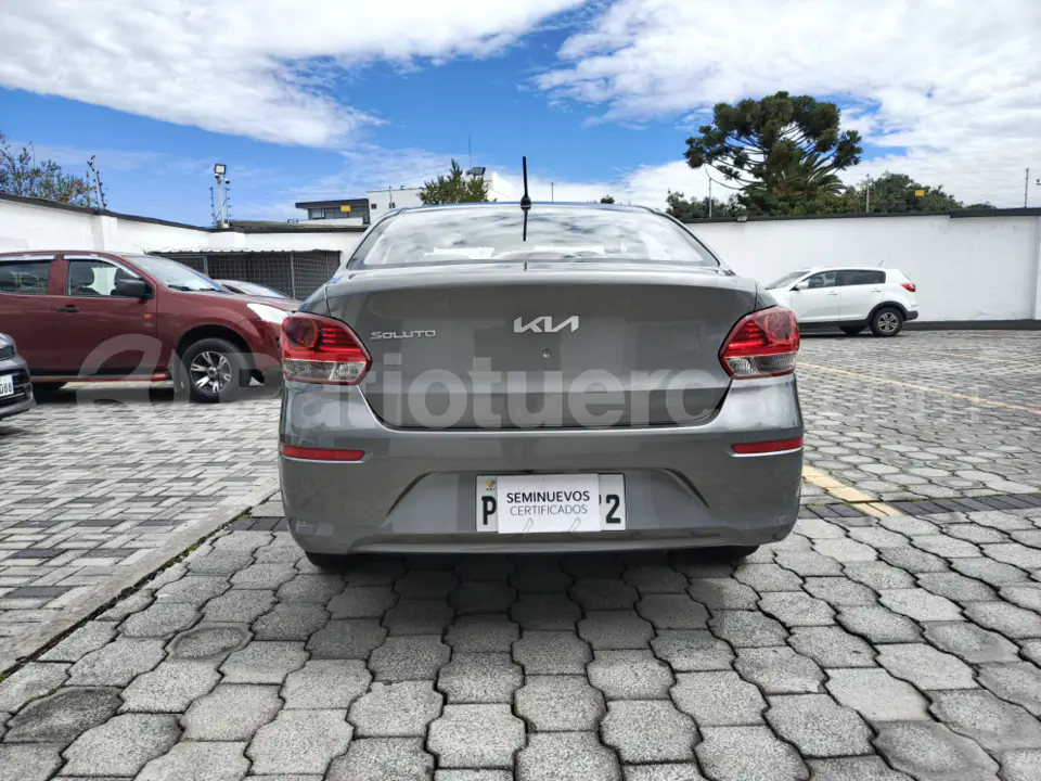 Foto 6 de Kia Soluto LX