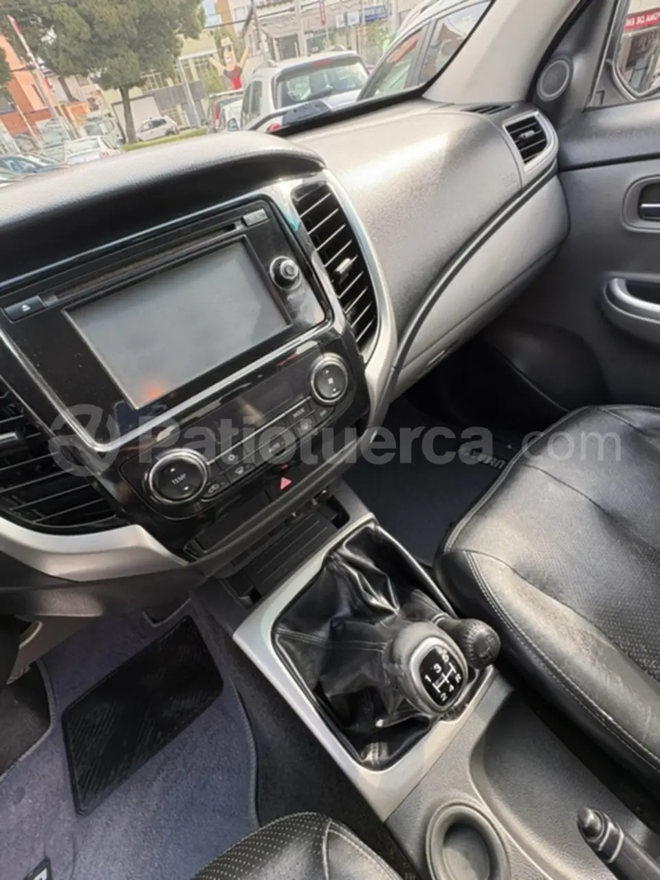 Foto 12 de Fiat FULLBACK GLX AC 2.5 CD 4X4 TM