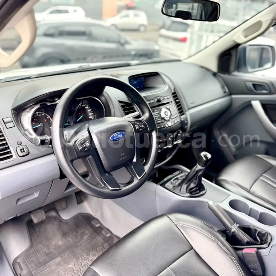 Foto 9 de Ford RANGER XLS