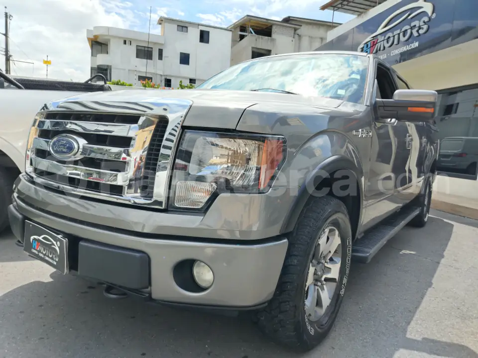 Foto 1 de Ford F150 4X4