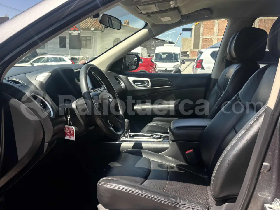 Foto 2 de Nissan Pathfinder