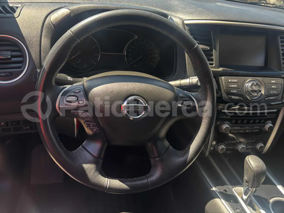 Foto 3 de Nissan Pathfinder