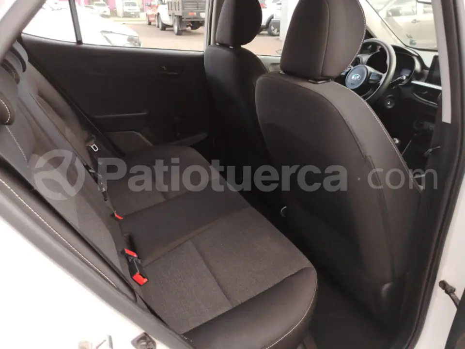 Foto 10 de Kia Picanto LX AC