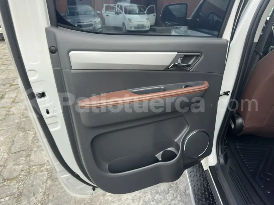 Foto 8 de JAC T8 LUXURY