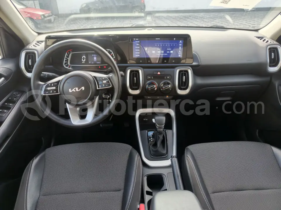 Foto 11 de Kia Sonet GT LINE