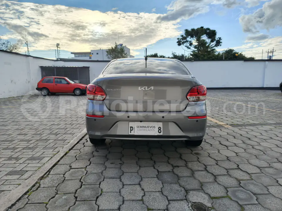 Foto 6 de Kia Soluto LX