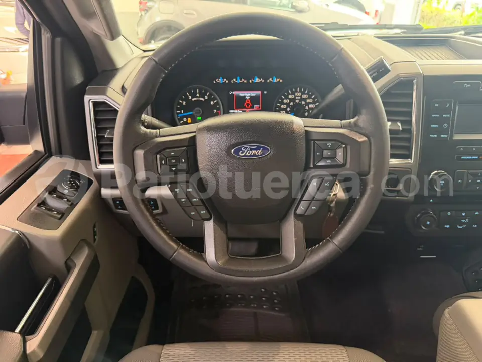 Foto 17 de Ford F150 XLT SC