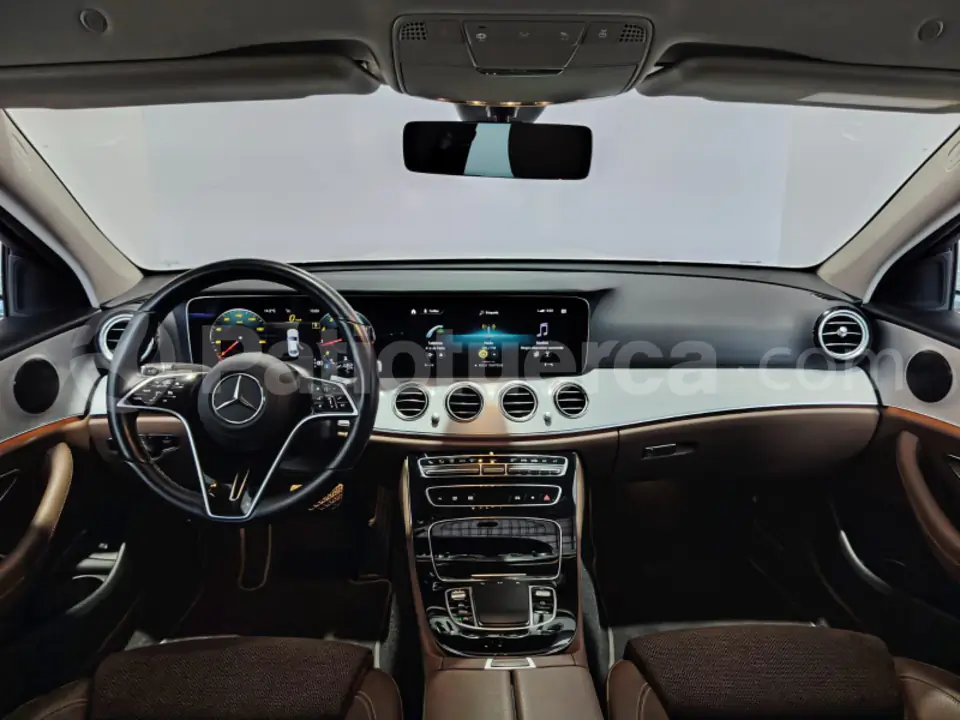 Foto 12 de Mercedes Benz E200