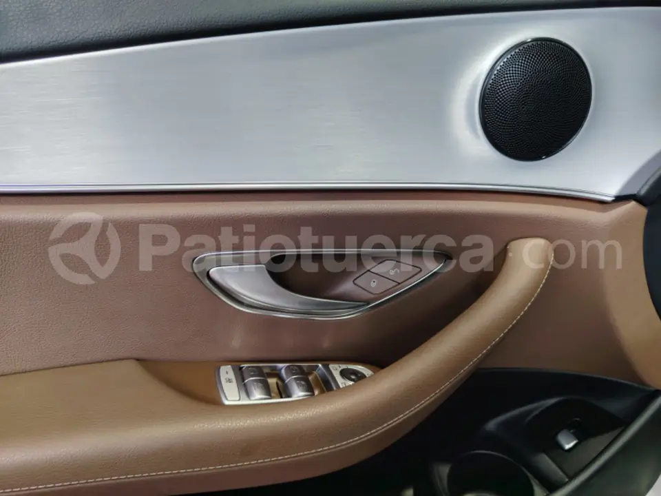 Foto 30 de Mercedes Benz E200