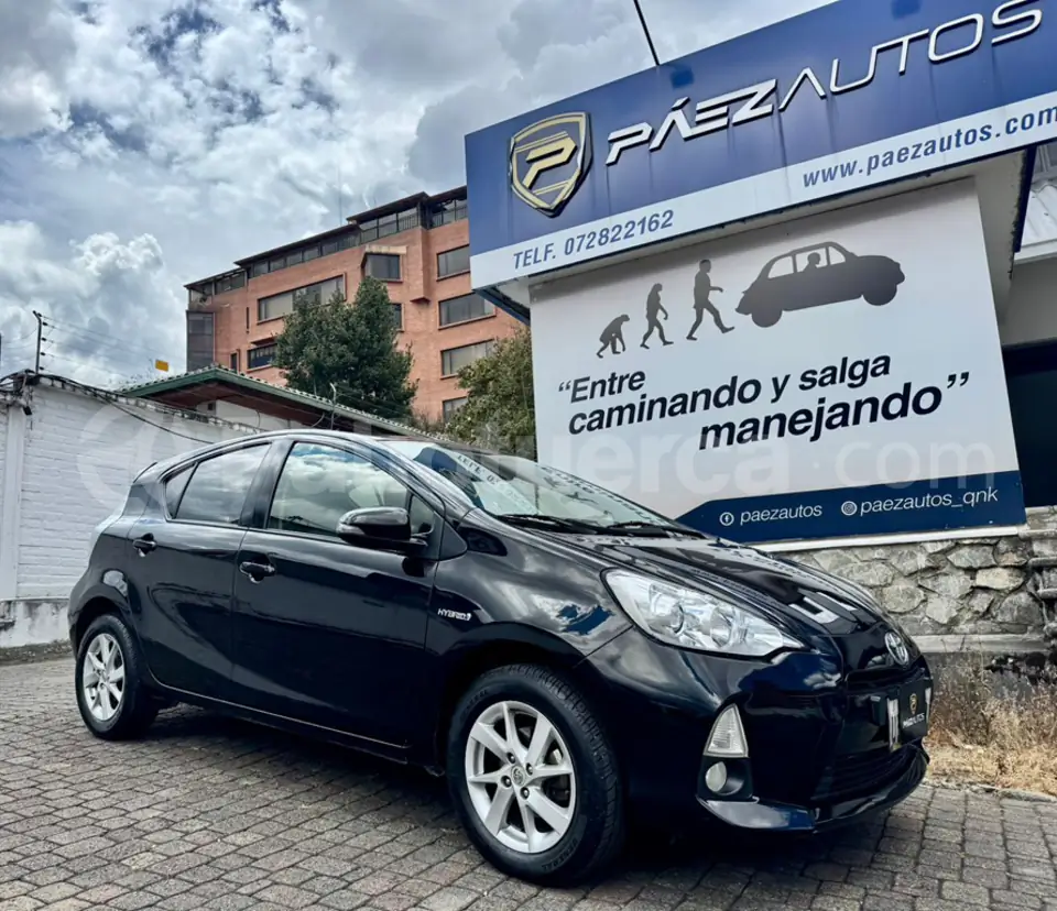 Foto 1 de Toyota Prius C Sport