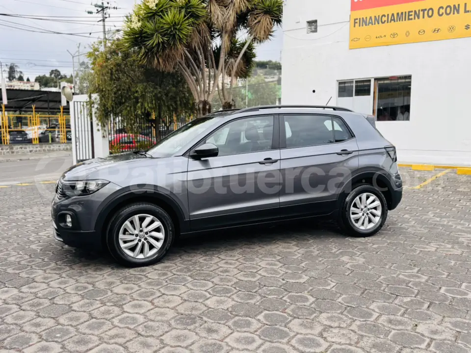 Foto 1 de Volkswagen T-Cross Trendline