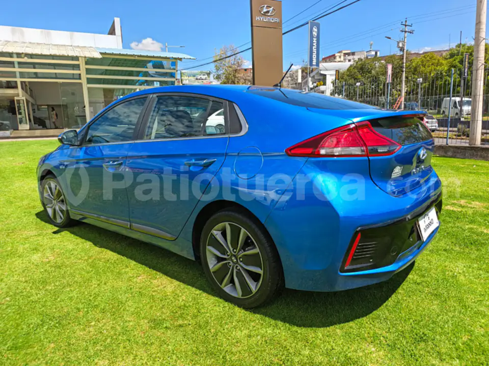 Foto 4 de Hyundai Ioniq Hybrid