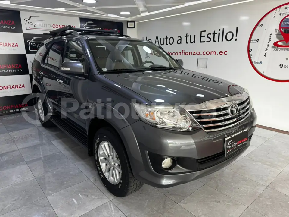 Foto 3 de Toyota AWT FORTUNER