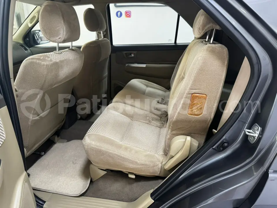 Foto 14 de Toyota AWT FORTUNER