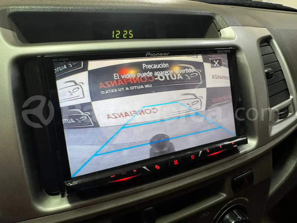 Foto 20 de Toyota AWT FORTUNER