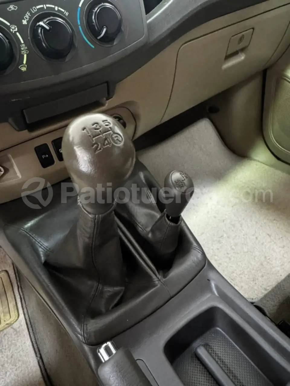 Foto 22 de Toyota AWT FORTUNER