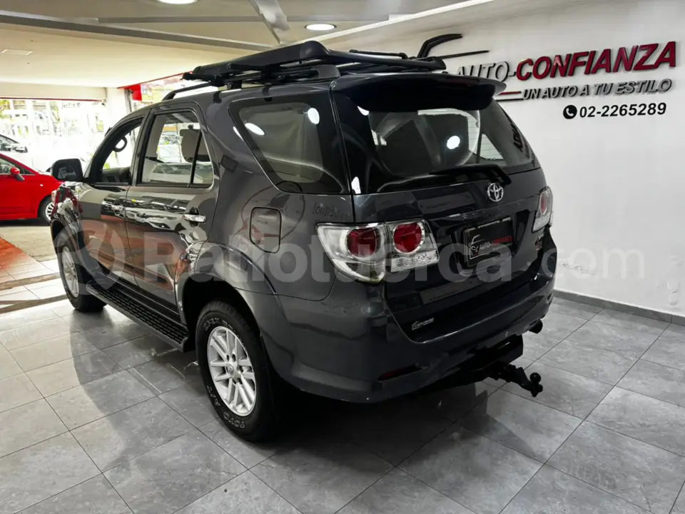 Foto 7 de Toyota AWT FORTUNER