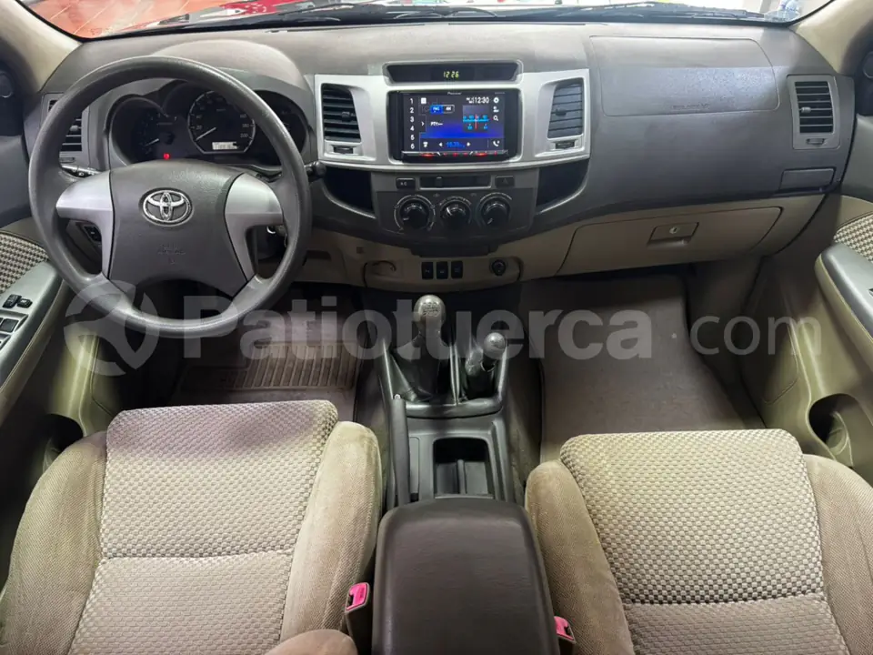 Foto 23 de Toyota AWT FORTUNER