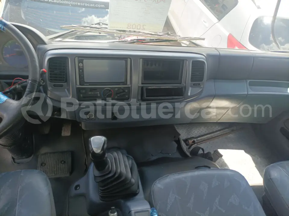 Foto 5 de Hino FM1JRUA