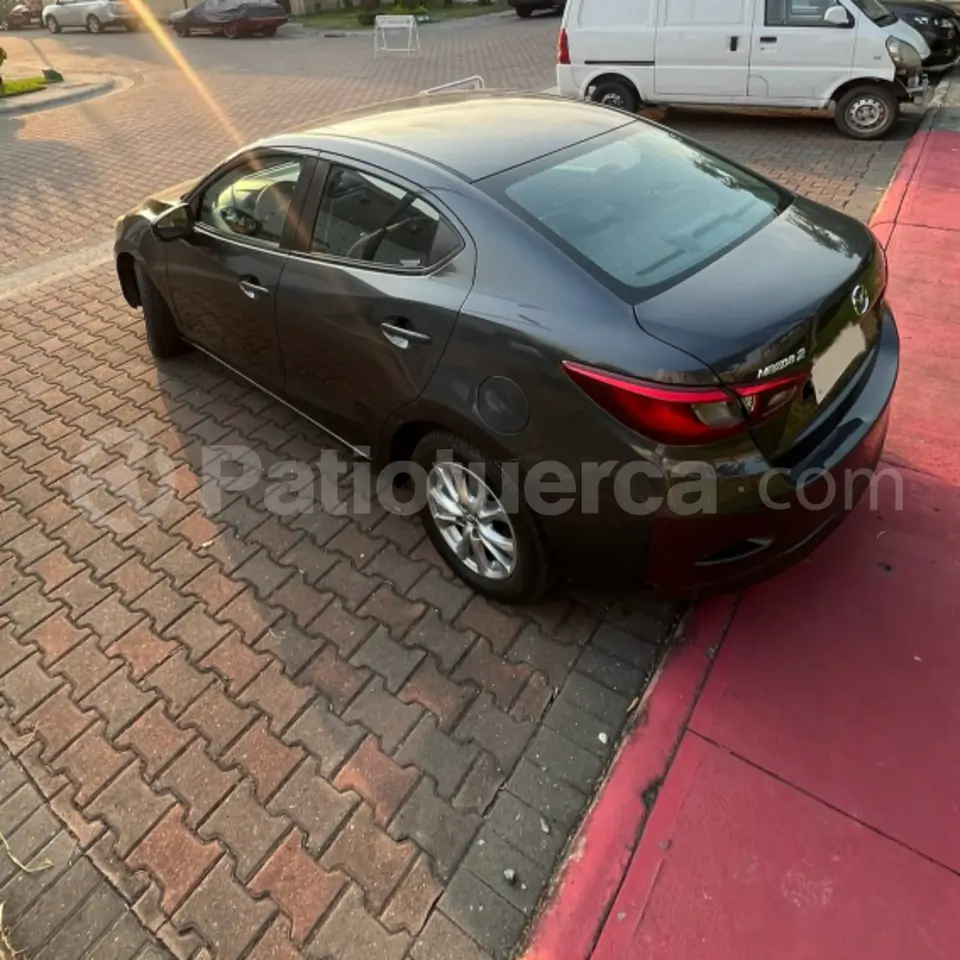 Foto 6 de Mazda 2