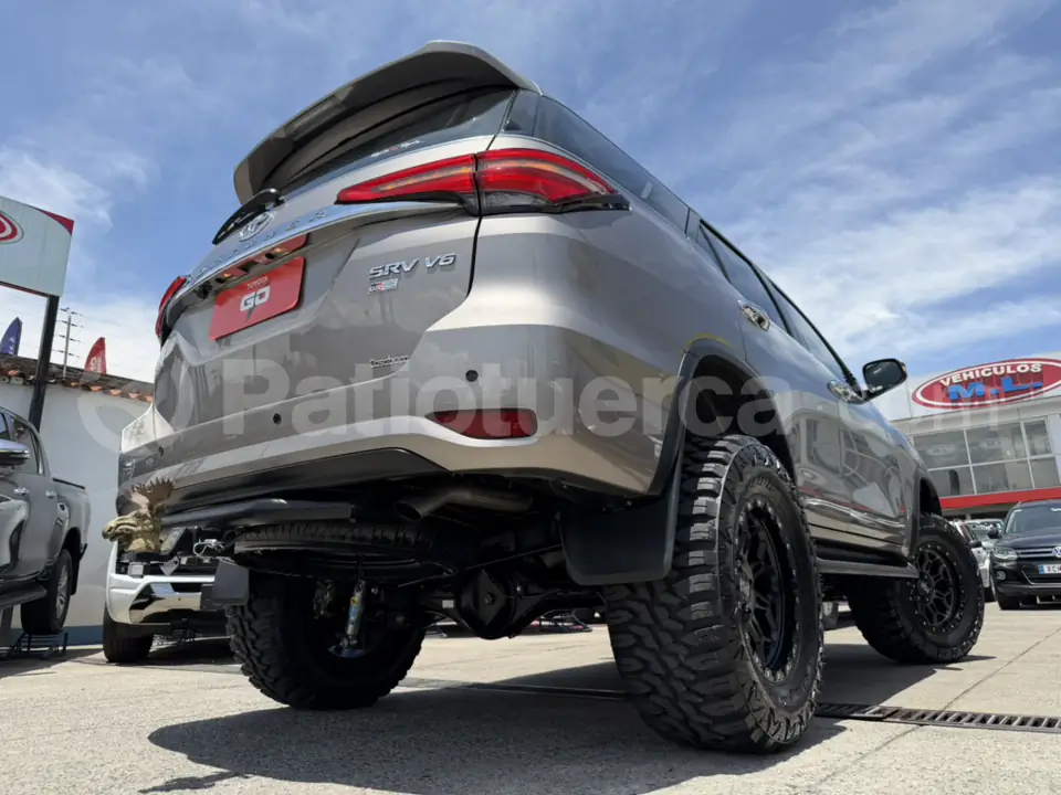 Foto 6 de Toyota Fortuner 4.0