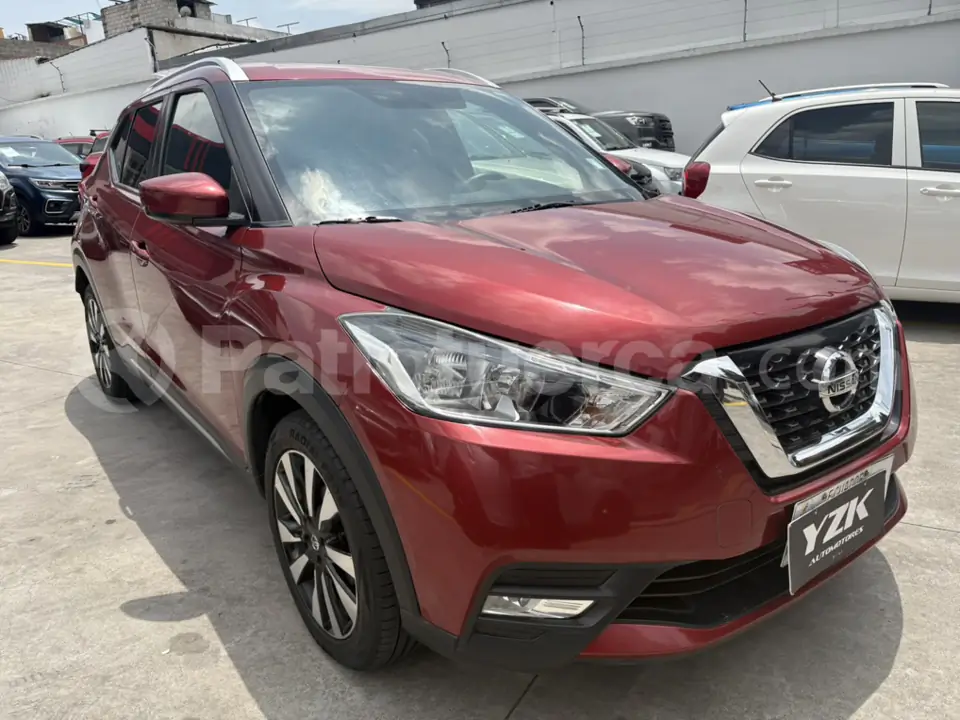 Foto 2 de Nissan Kicks