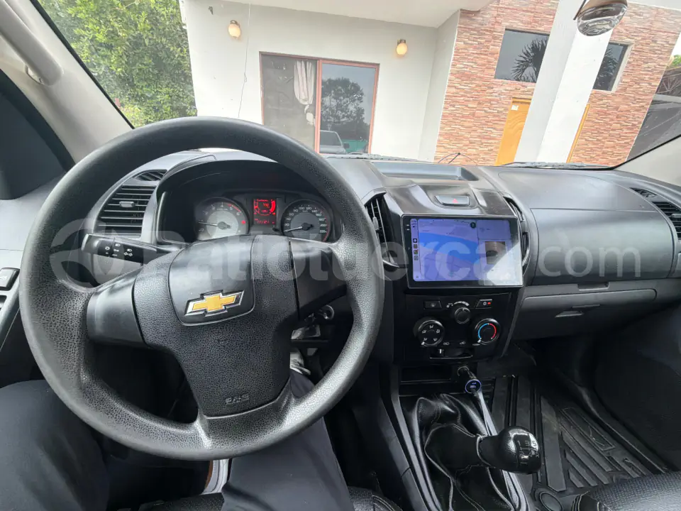 Foto 4 de Chevrolet D-MAX CRDI HI RIDE