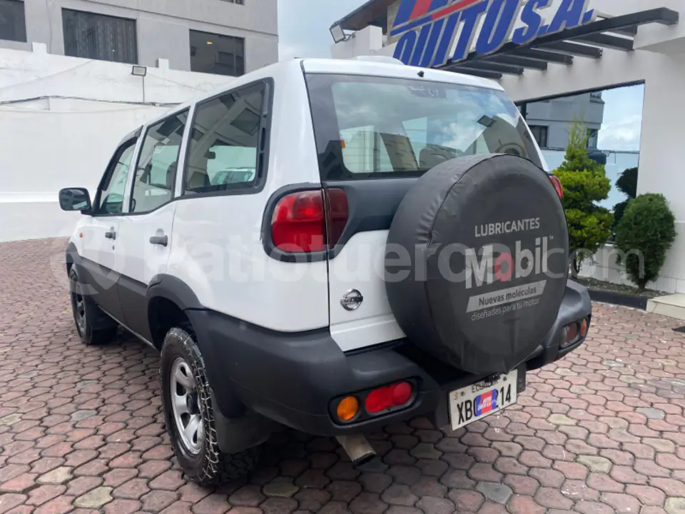 Foto 4 de Nissan Terrano II