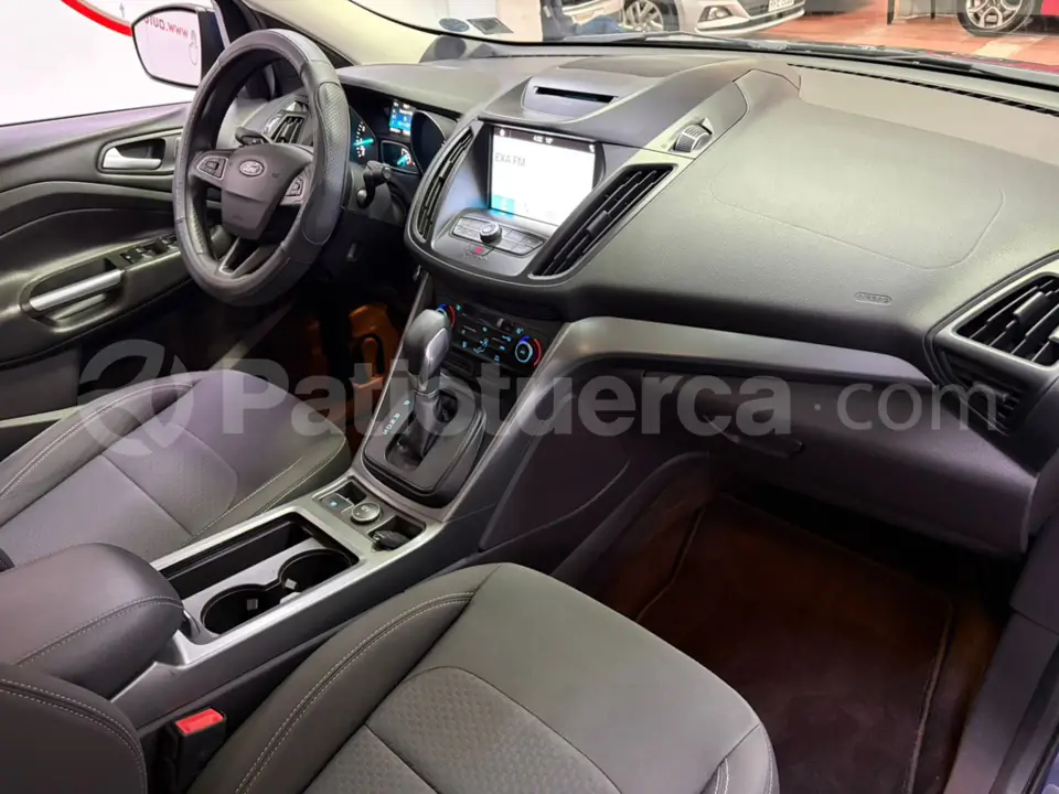 Foto 16 de Ford Escape S