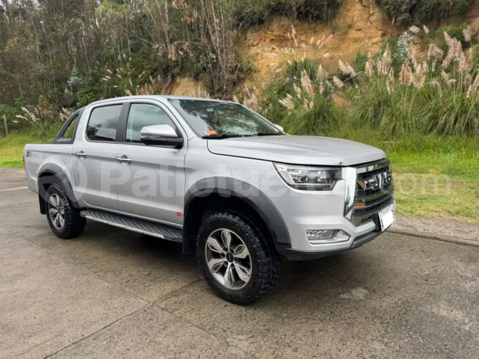 Foto 2 de JAC T8 LUXURY