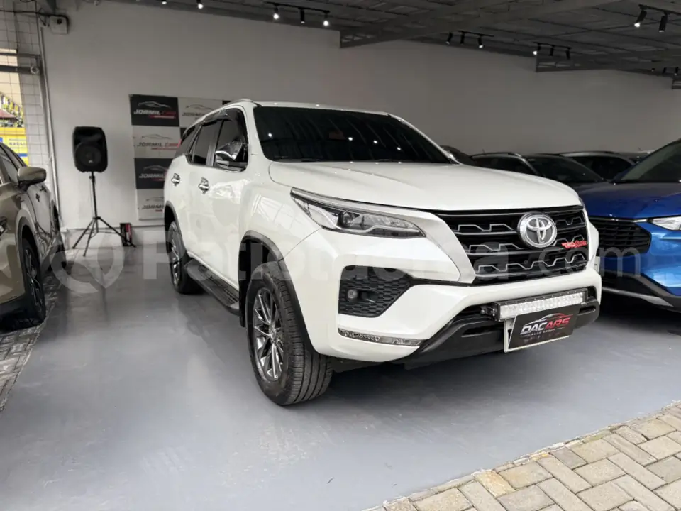 Foto 4 de Toyota Fortuner 2.7