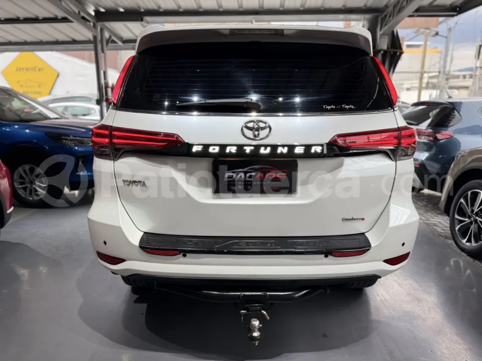 Foto 8 de Toyota Fortuner 2.7