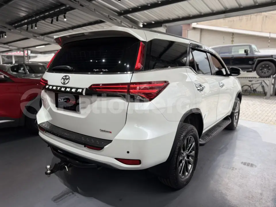 Foto 10 de Toyota Fortuner 2.7