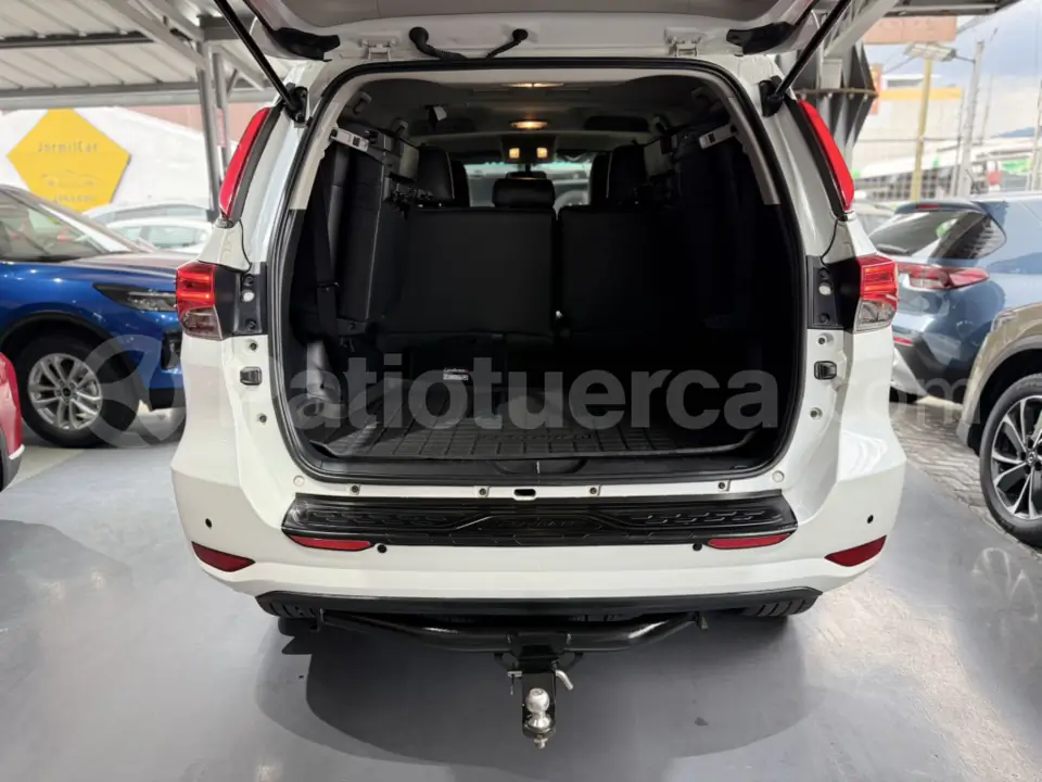 Foto 11 de Toyota Fortuner 2.7