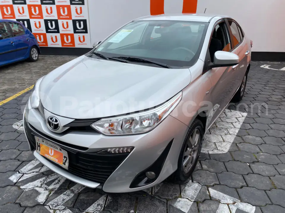 Foto 2 de Toyota Yaris S