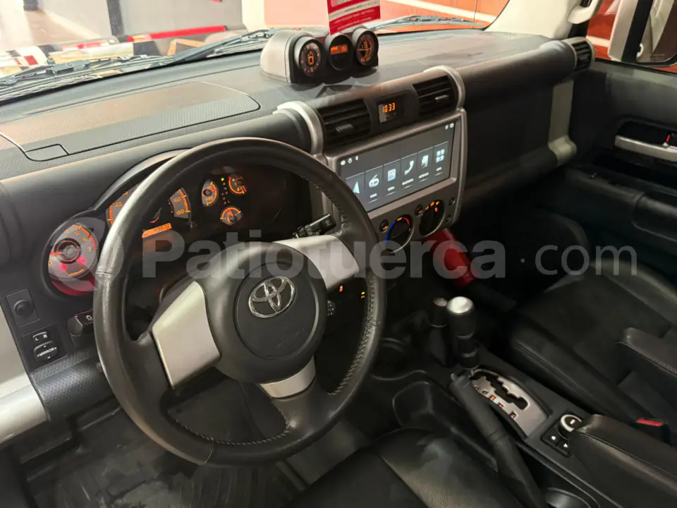 Foto 8 de Toyota FJ Cruiser