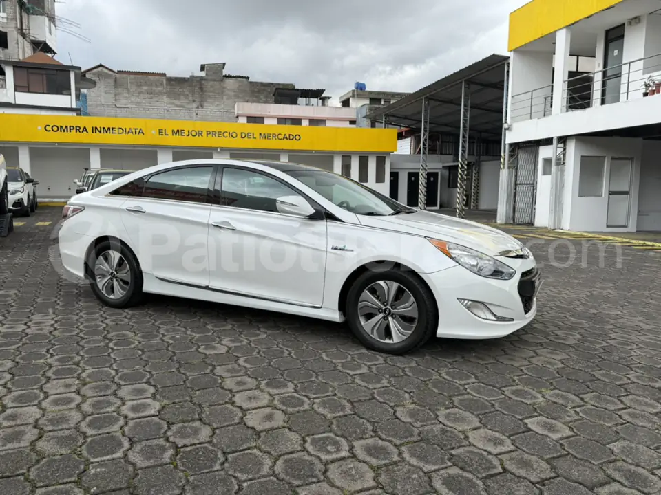 Foto 3 de Hyundai Sonata