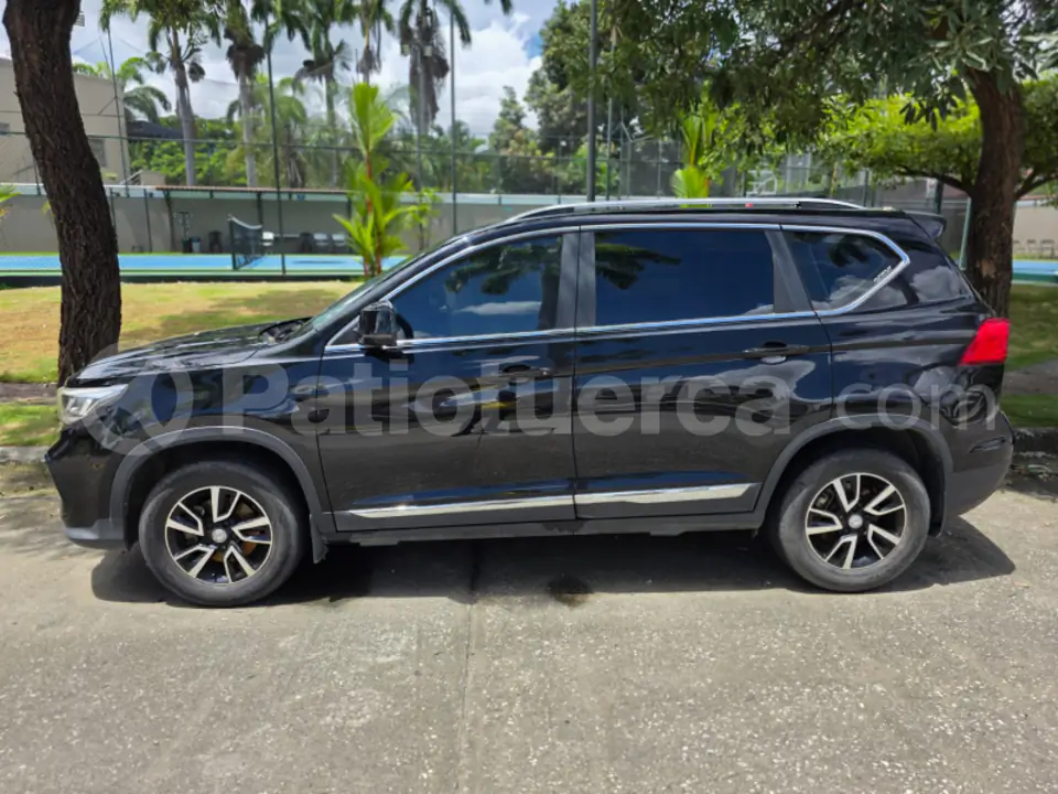 Foto 1 de DongFeng SX5