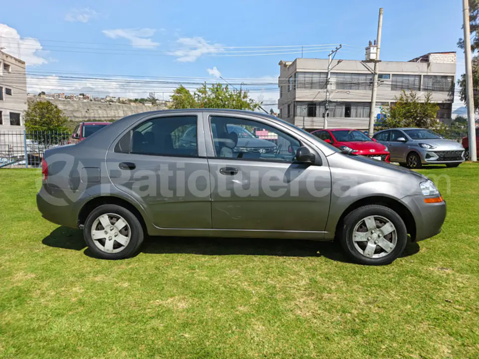Foto 6 de Chevrolet Aveo Family