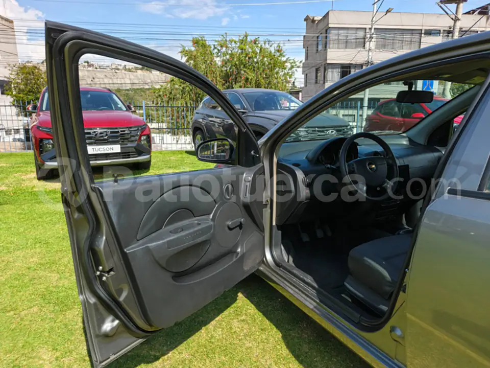 Foto 9 de Chevrolet Aveo Family