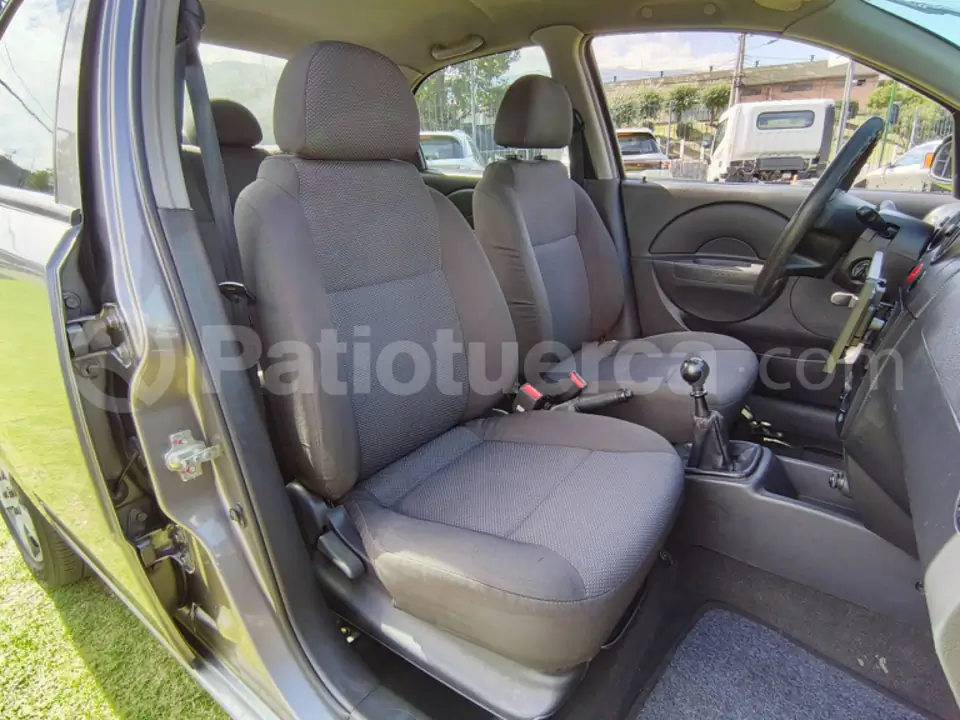 Foto 12 de Chevrolet Aveo Family