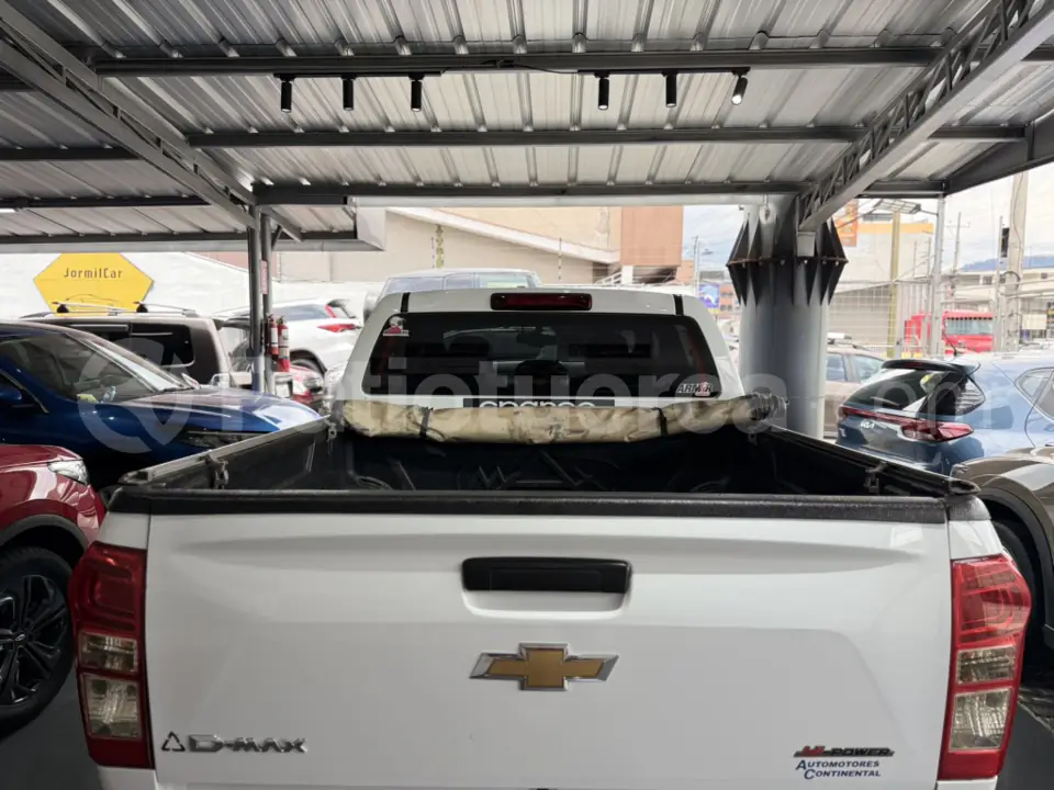 Foto 8 de Chevrolet D-MAX CRDI 2.5 CD 4X2 TM DIESEL