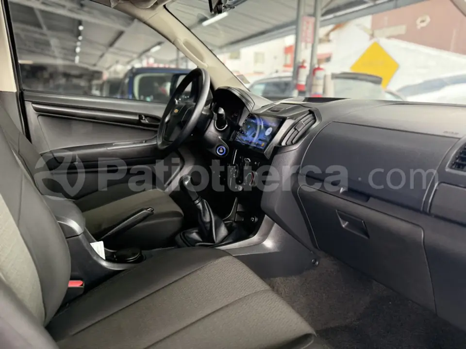 Foto 13 de Chevrolet D-MAX CRDI 2.5 CD 4X2 TM DIESEL