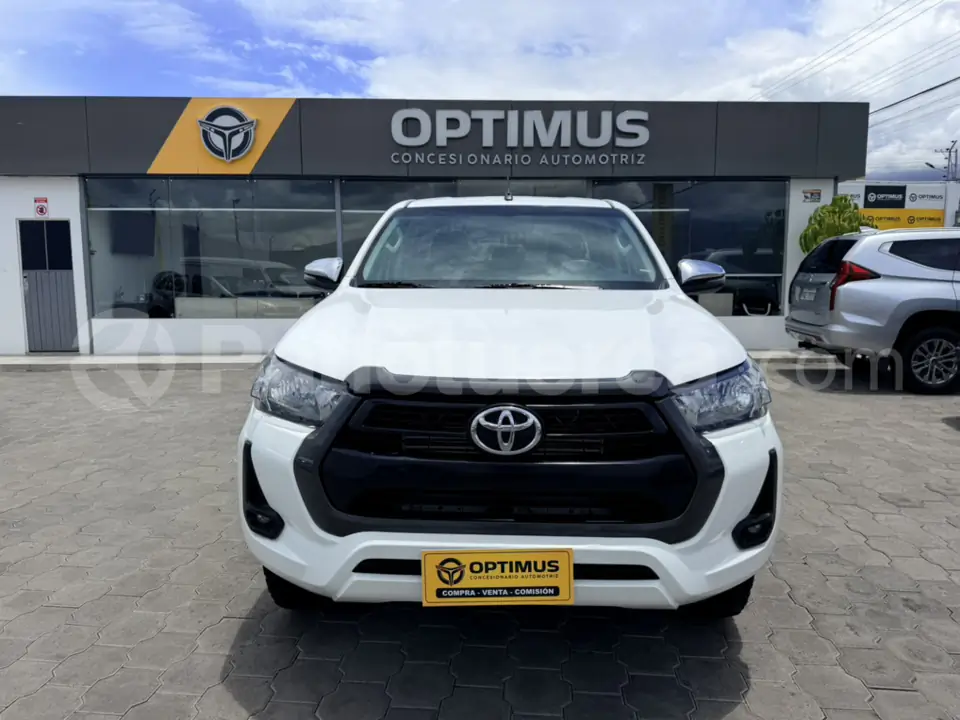 Foto 2 de Toyota Hilux CD 4x4 Diesel